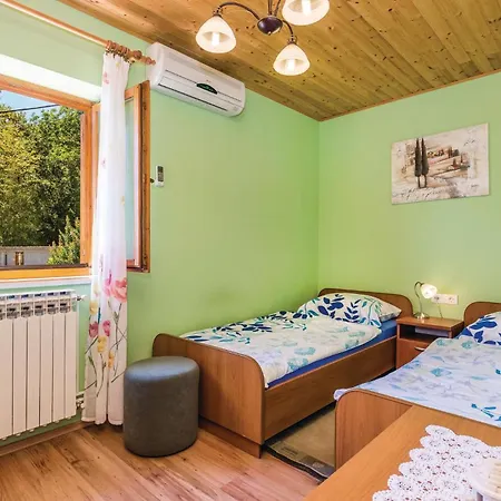 Apartment Gorgeous In With House Sea View *