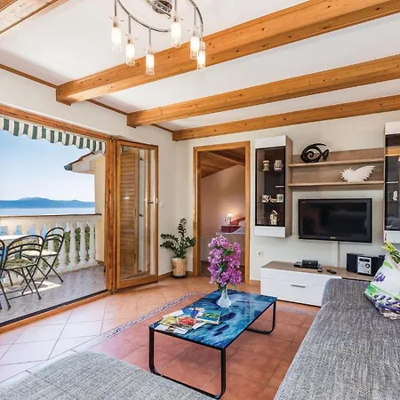 Apartment Gorgeous In With House Sea View *